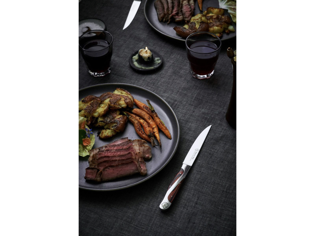 hs steak knife set.001.jpeg