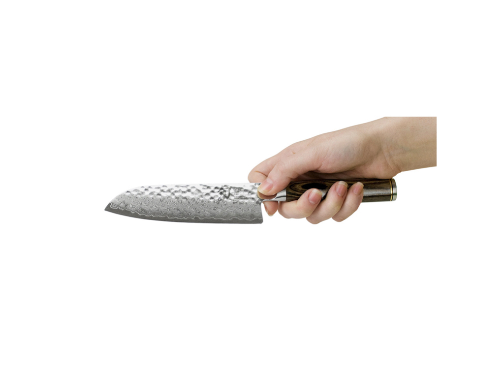 SHUN PREMIER SANTOKU 5.5.003.jpeg