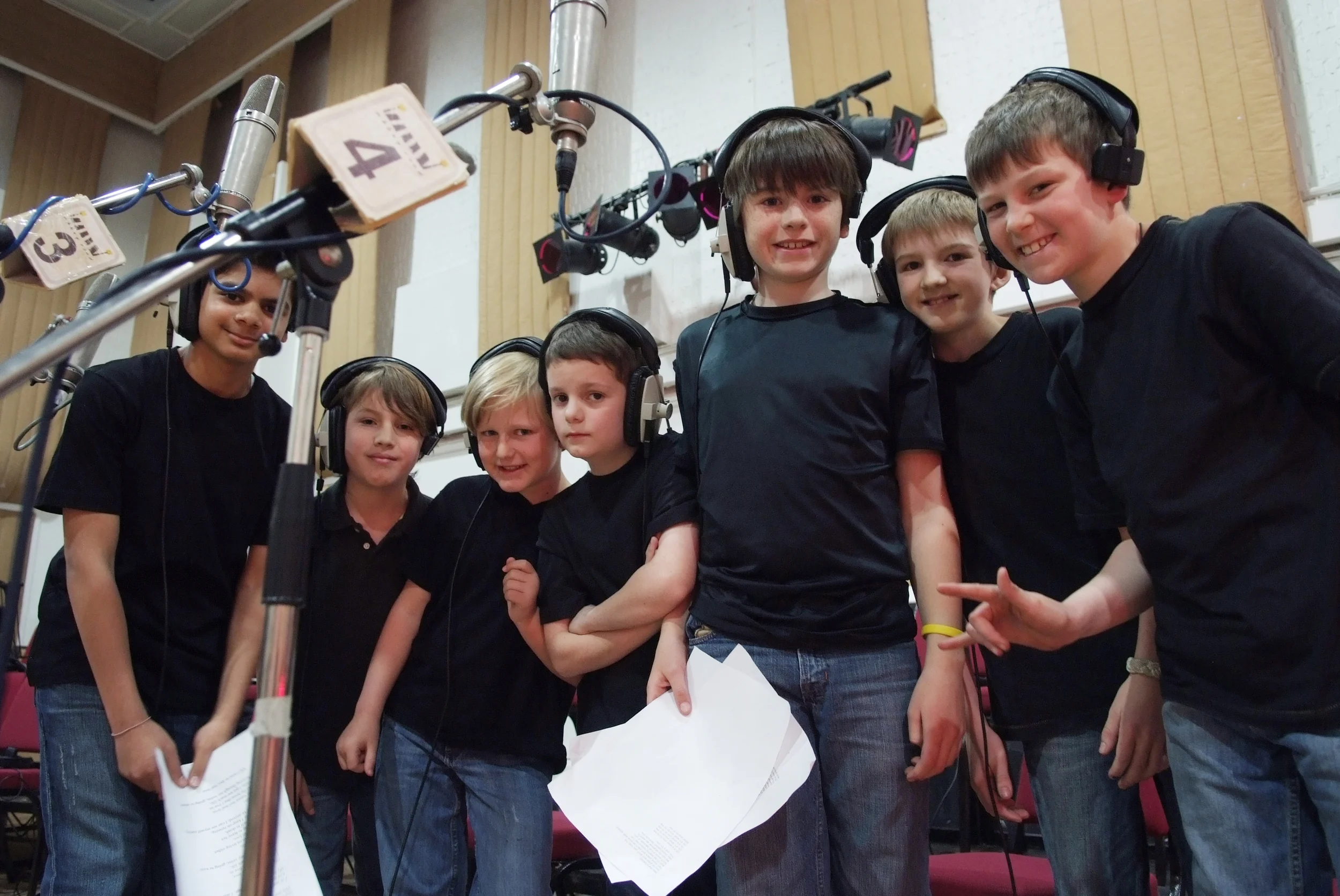 2. AbbeyRoadBOYS.JPG