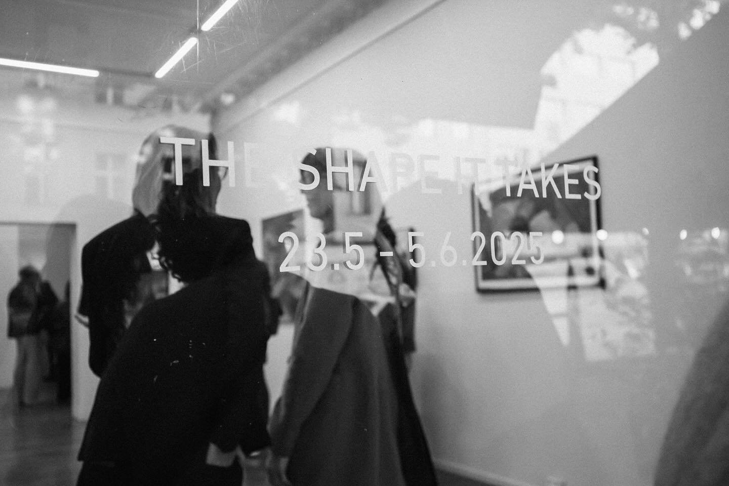 Opening night for The Shape It Takes!

Exhibiting until this Thursday 5th June @galerie.grolman 

//

Thank you @yuliani.art &amp; @julia_shanaytsa for inviting me to be a part of this exhibition.

It came as a complete surprise after recently restar