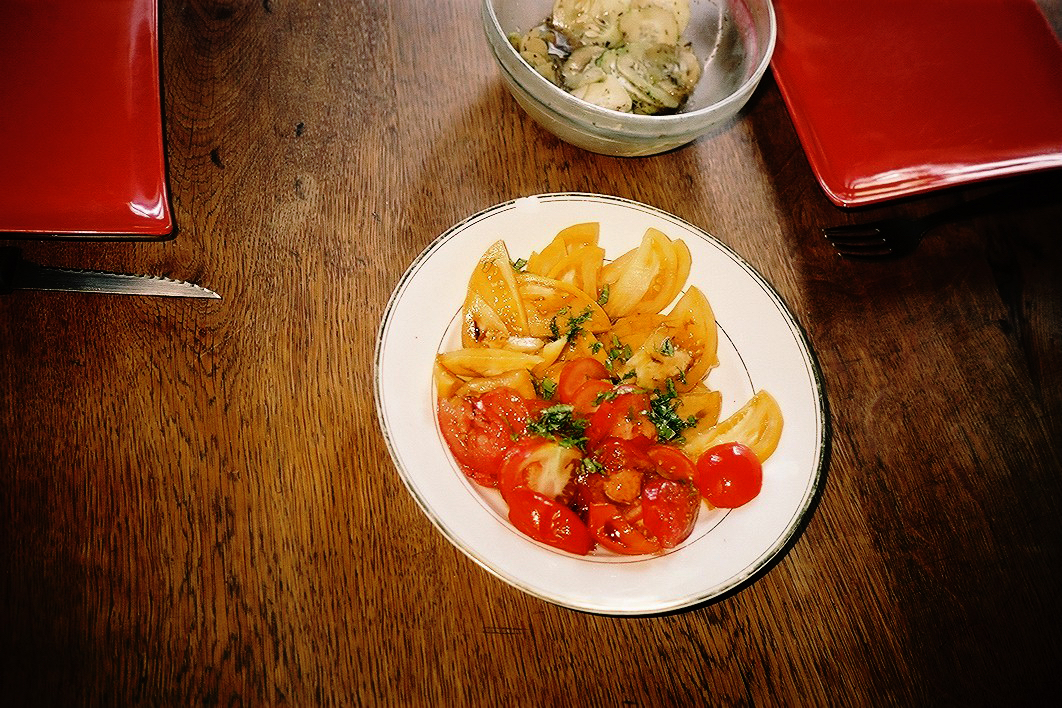 Tomato salad copy.jpg