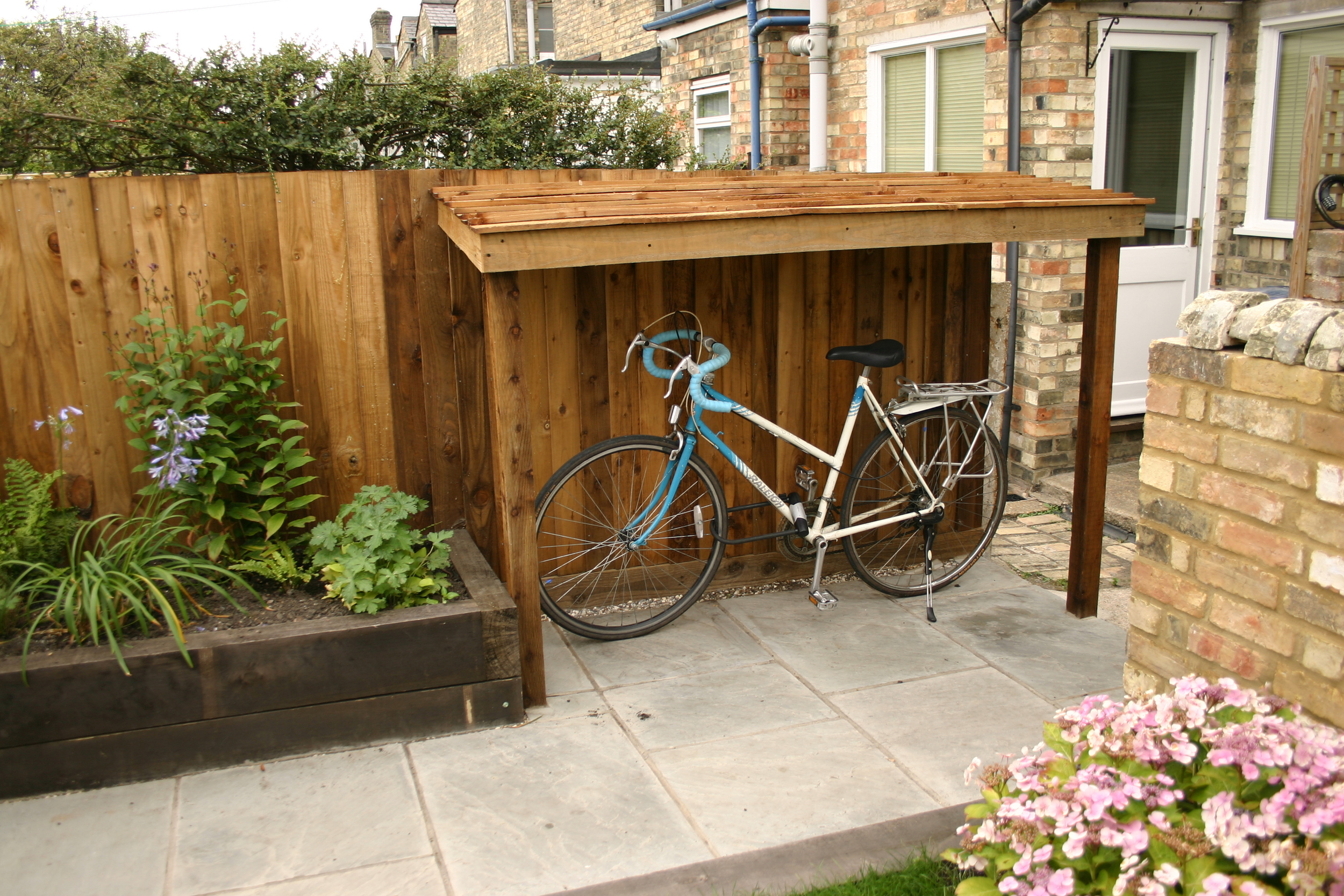 bike shed 2 3072x2048.JPG