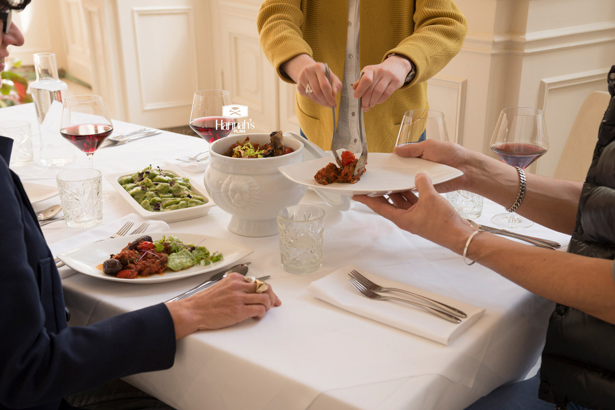 HannahsPlan_Catering_FamilyDinner_Lammtopf2.jpg