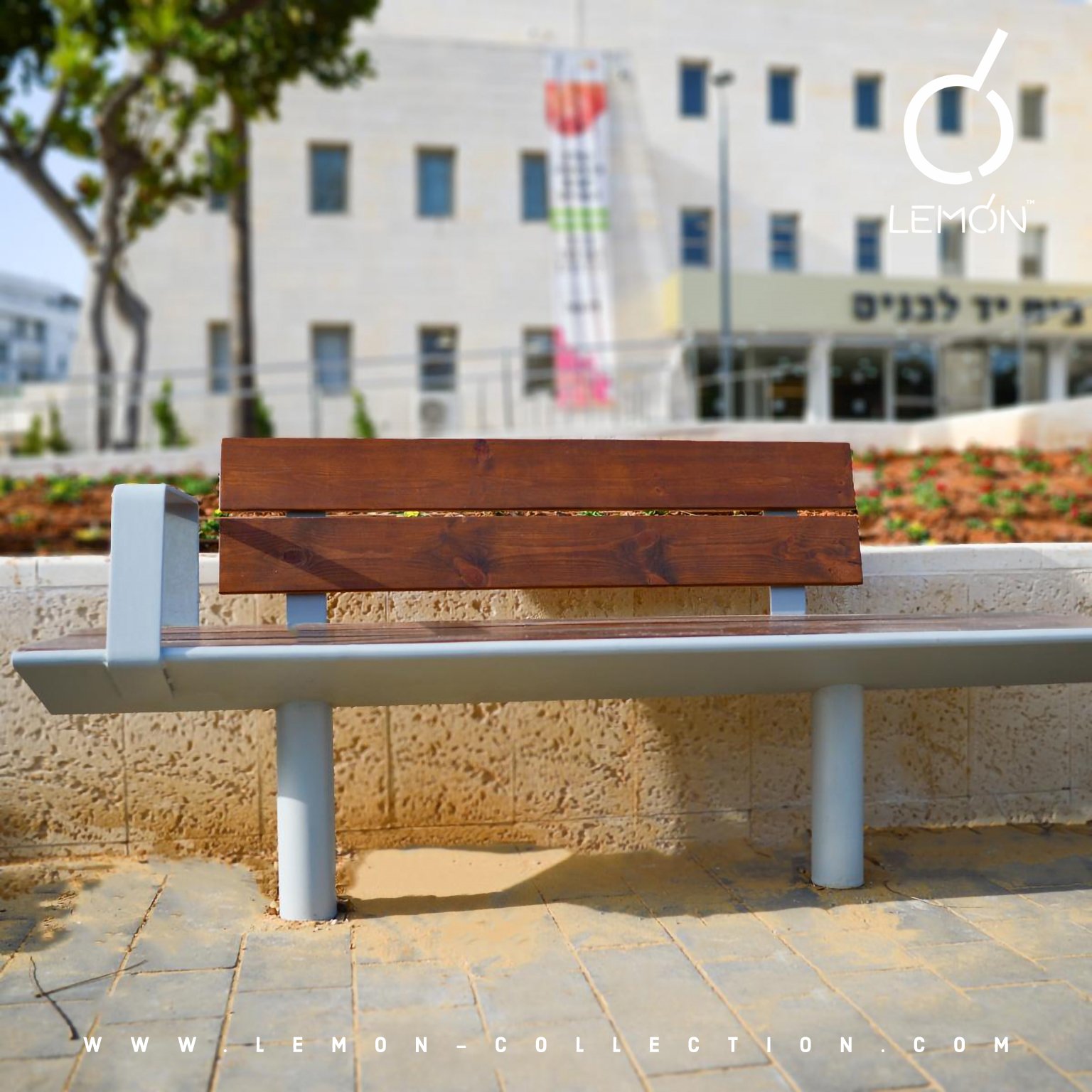 P_1369.jpg