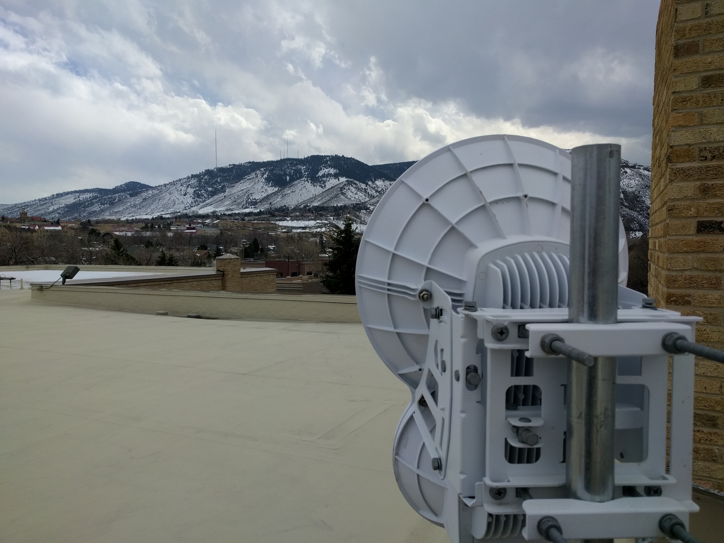 Backhaul radio on the roof of the Mountaineering Center