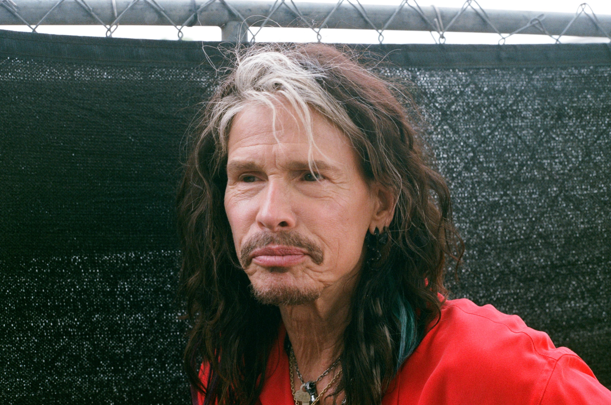 When explaining Tour So Far to him (there were many other photographers huddled behind the pair of us itching for a picture as well) he told me "oh dude just shoot." That's far more than enough for me. Steven Tyler Pilgrimage Music & Cultural Festival – Franklin, TN – 9/27/15