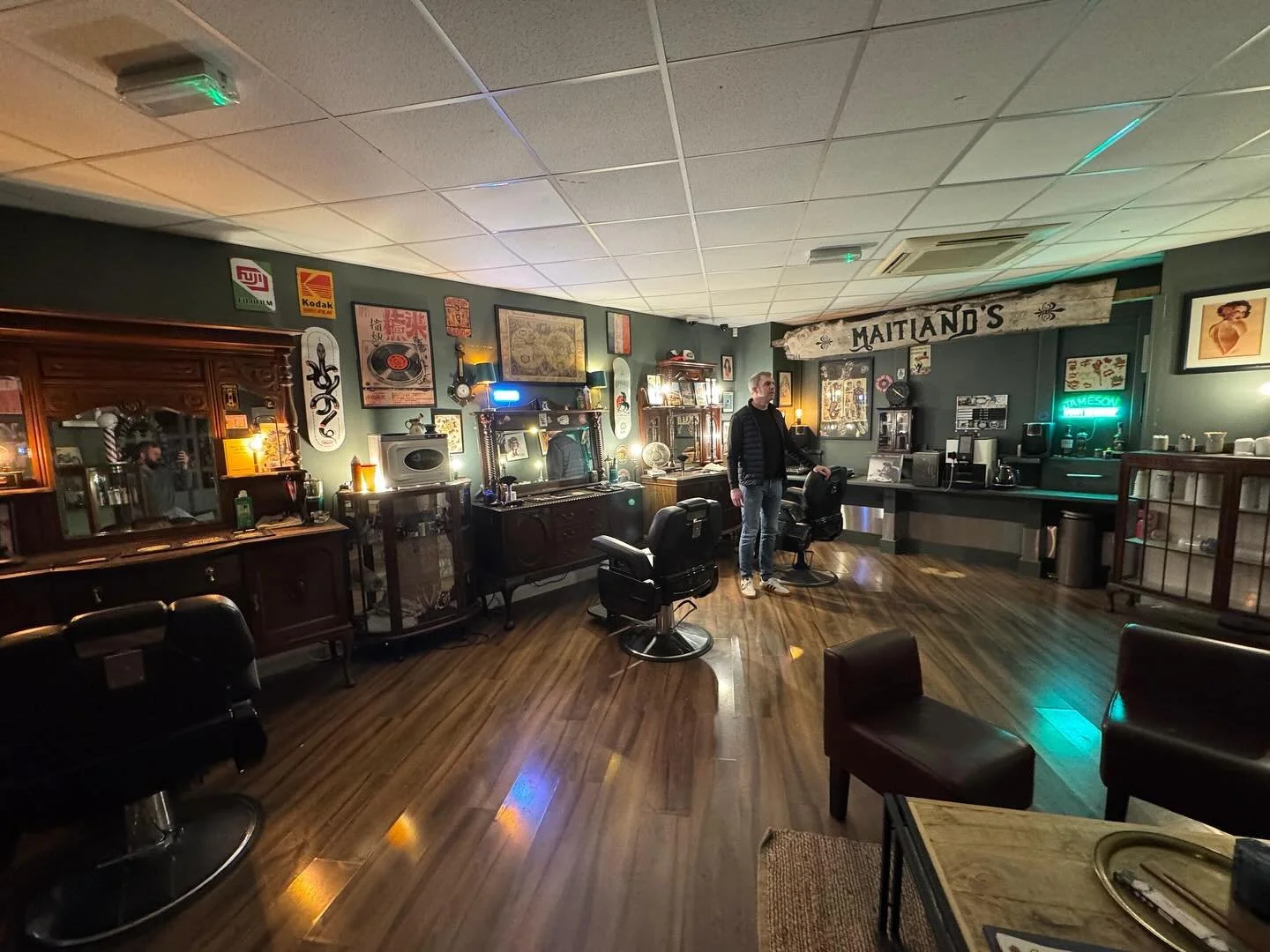 Announcing one last date on our Theme Mights Unplugged at Christmas tour&hellip;and it&rsquo;s so exciting!

Possibly the most intimate gig we have ever done - yet also the gig that will feature the most musicians out of any on this tour. 

@maitland