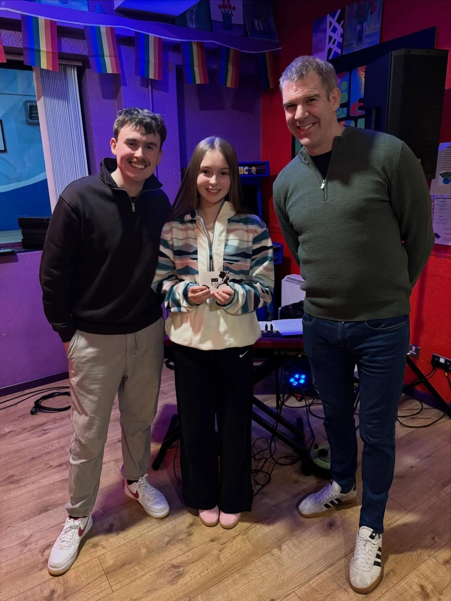 Open Mic #6 ✅

We had a fantastic night at The Crib for our 6th Open Mic of the TNA calendar on Wednesday evening 🙌

Well done to everyone who performed a song on the night and congratulations to Emma who won the Flipside voucher!

Our focus now tur