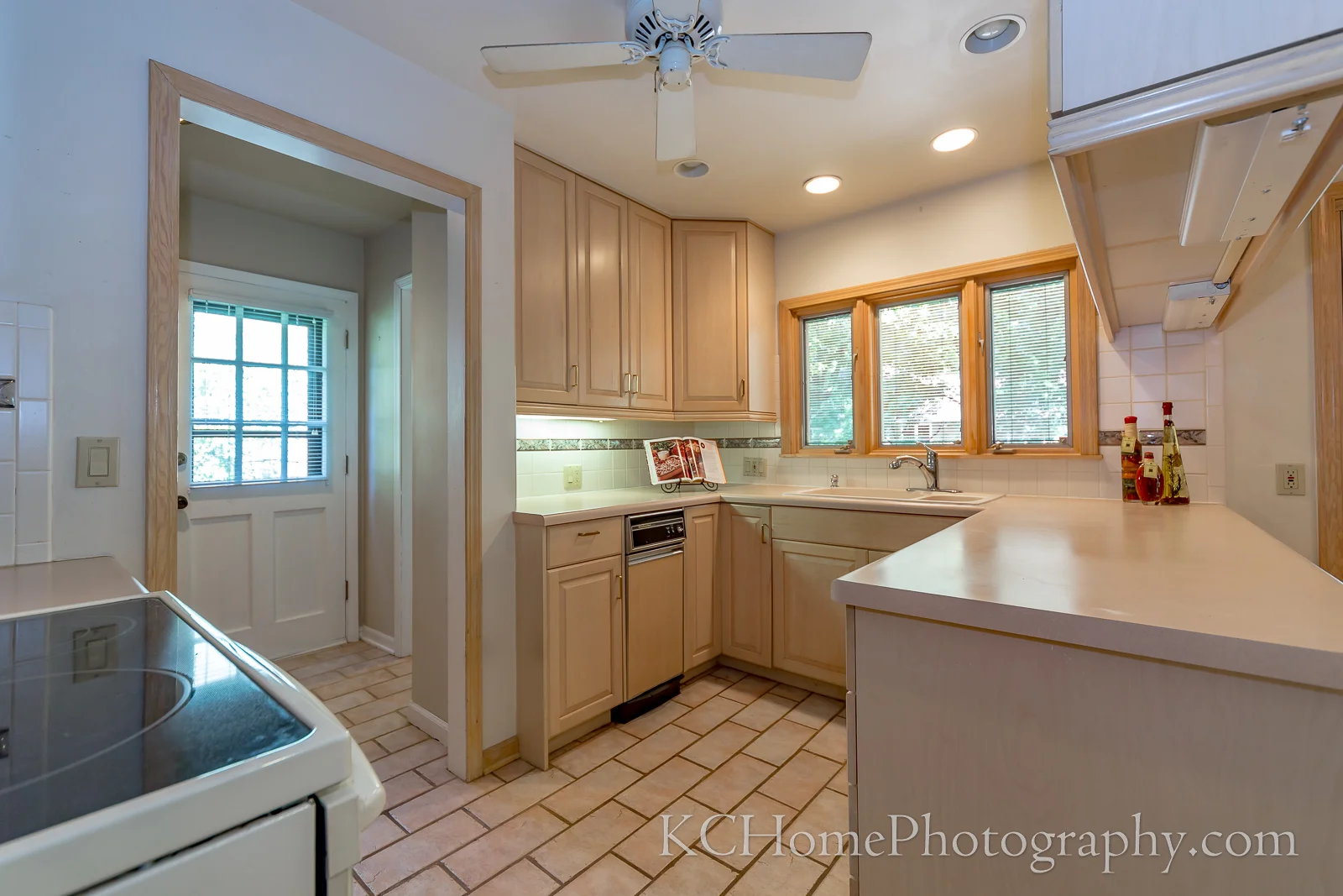 12906 W 77th Terr - KCHP-116.JPG