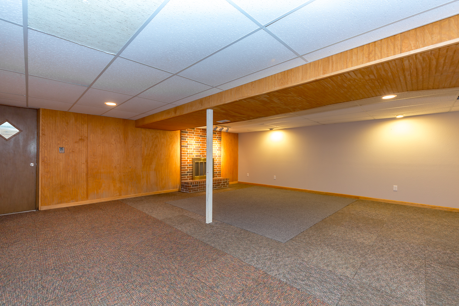 400 Meadow Basement Update-101.JPG