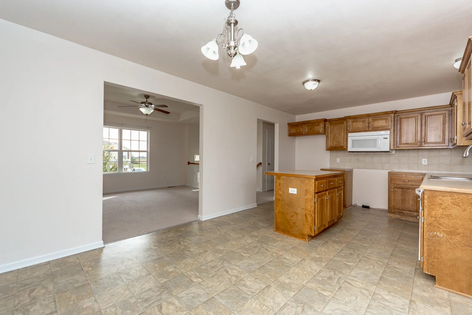 504 Fall Creek Dr - Web-112.JPG