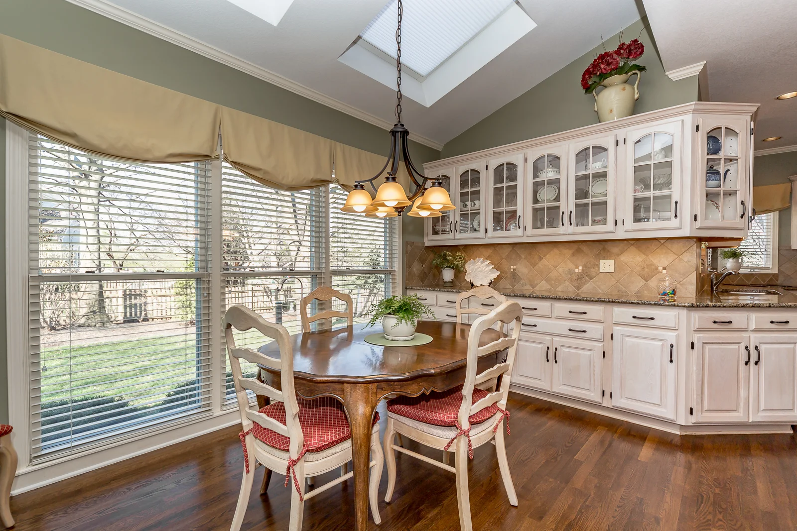 3753 W 132nd Terr - Web-123.jpg