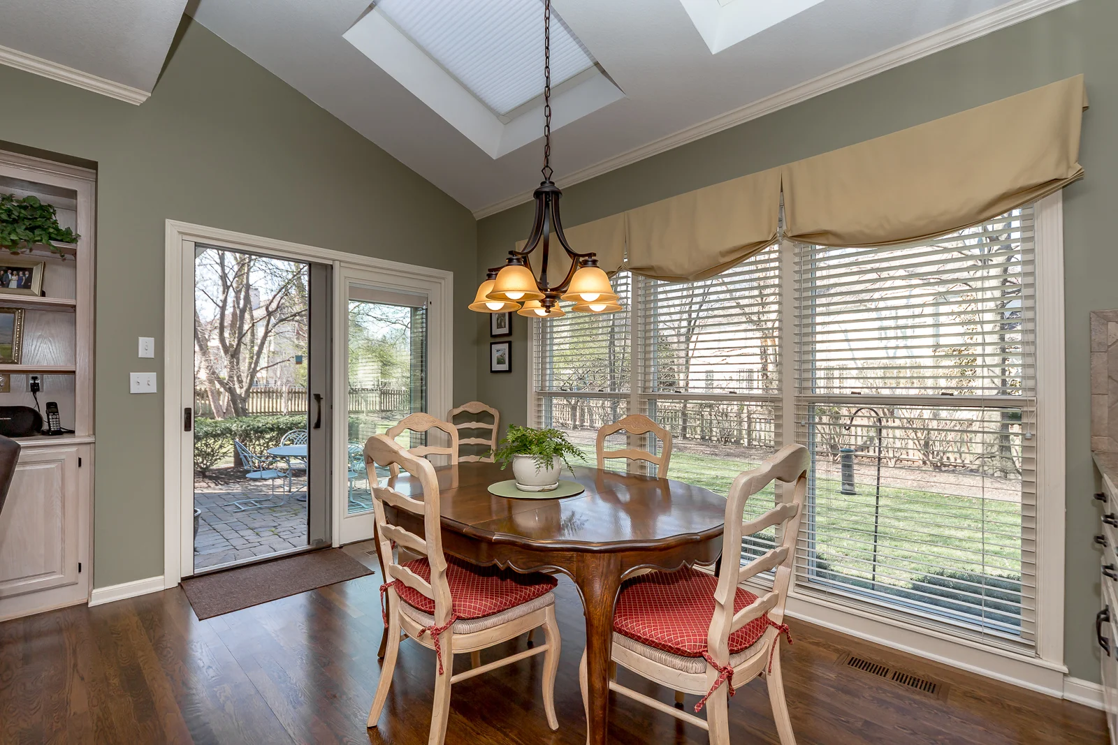 3753 W 132nd Terr - Web-122.jpg