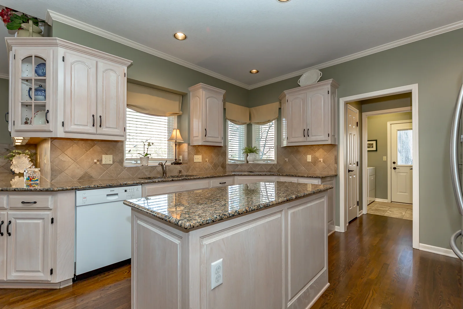 3753 W 132nd Terr - Web-125.jpg