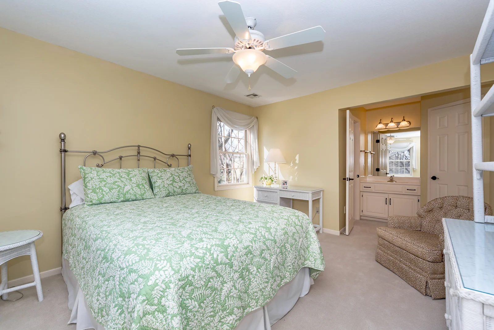 3753 W 132nd Terr - Web-138.jpg