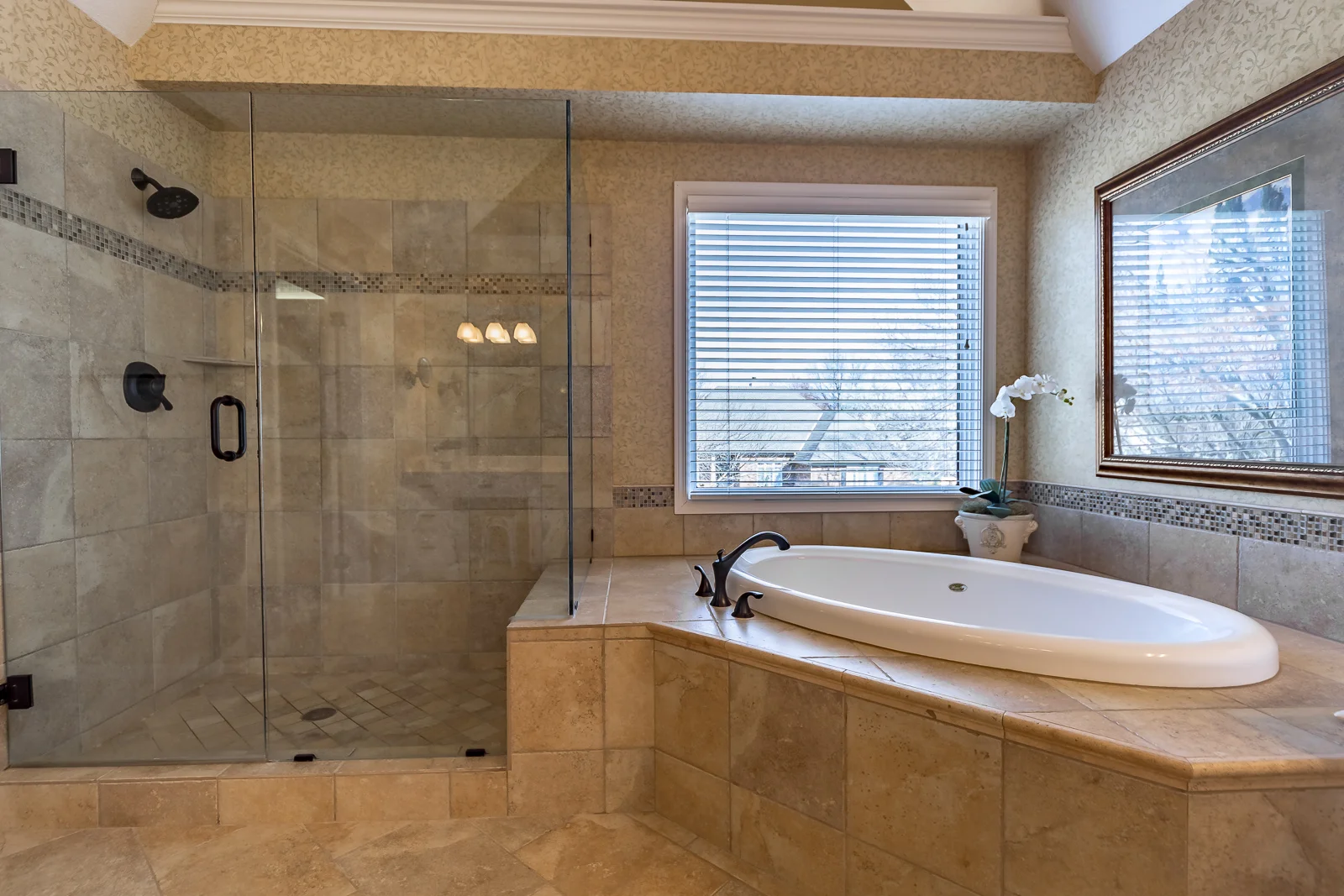 3753 W 132nd Terr - Web-153.jpg