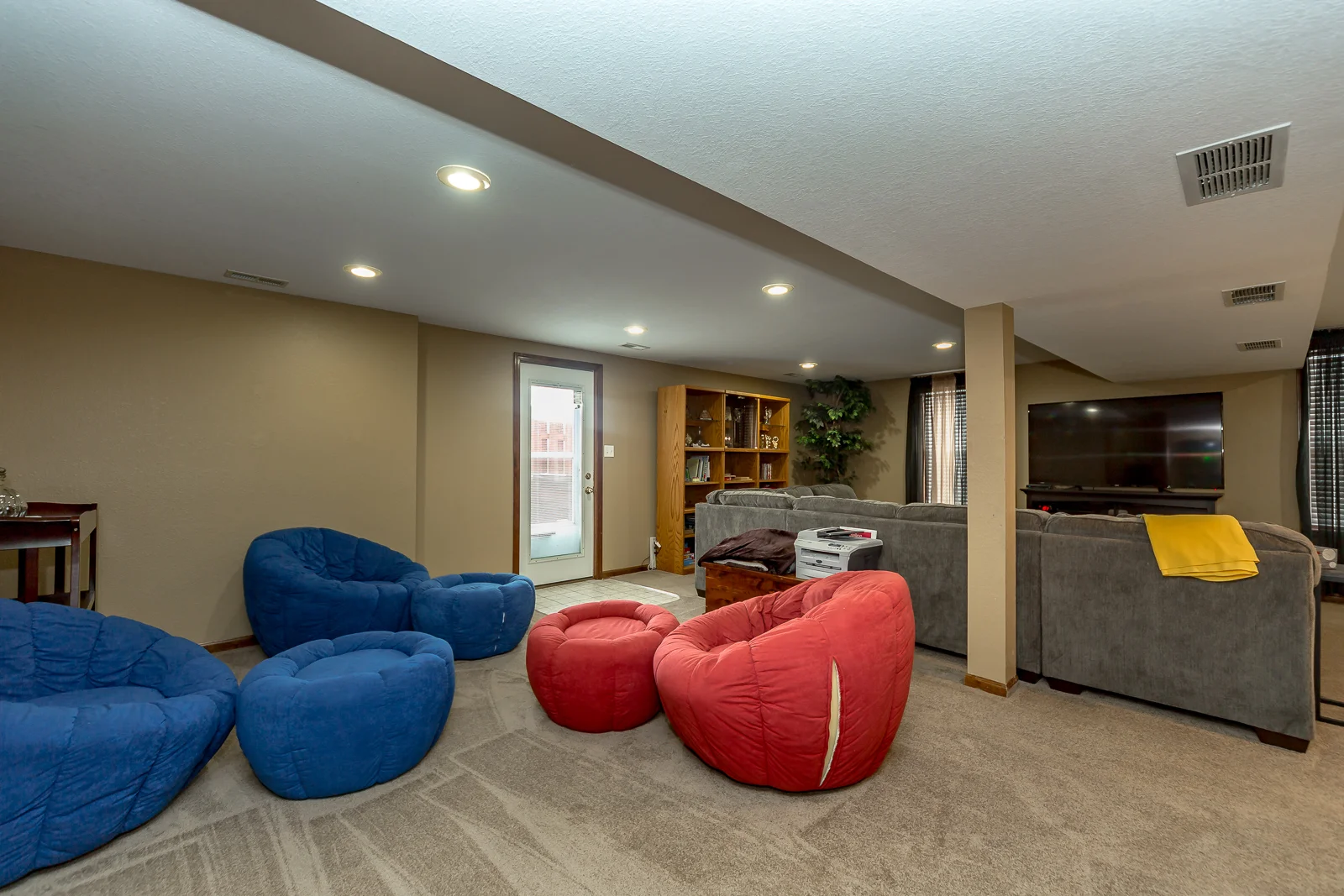 2127 Francis Ct - Web-140.jpg