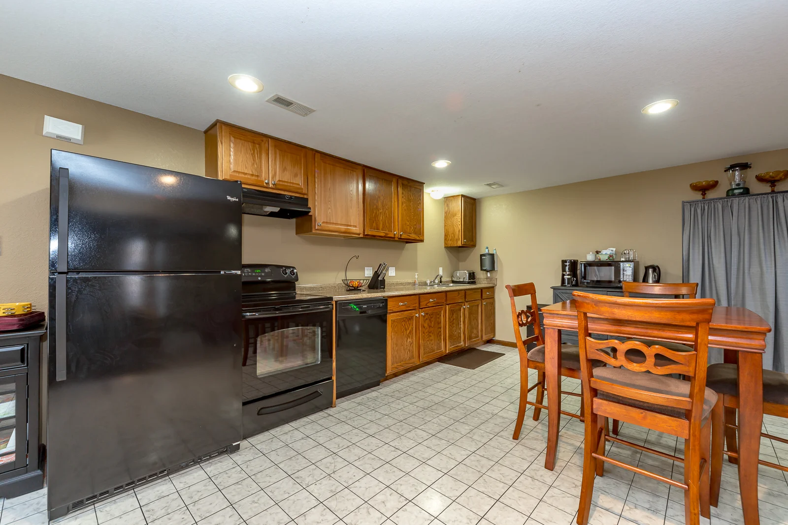 2127 Francis Ct - Web-143.jpg