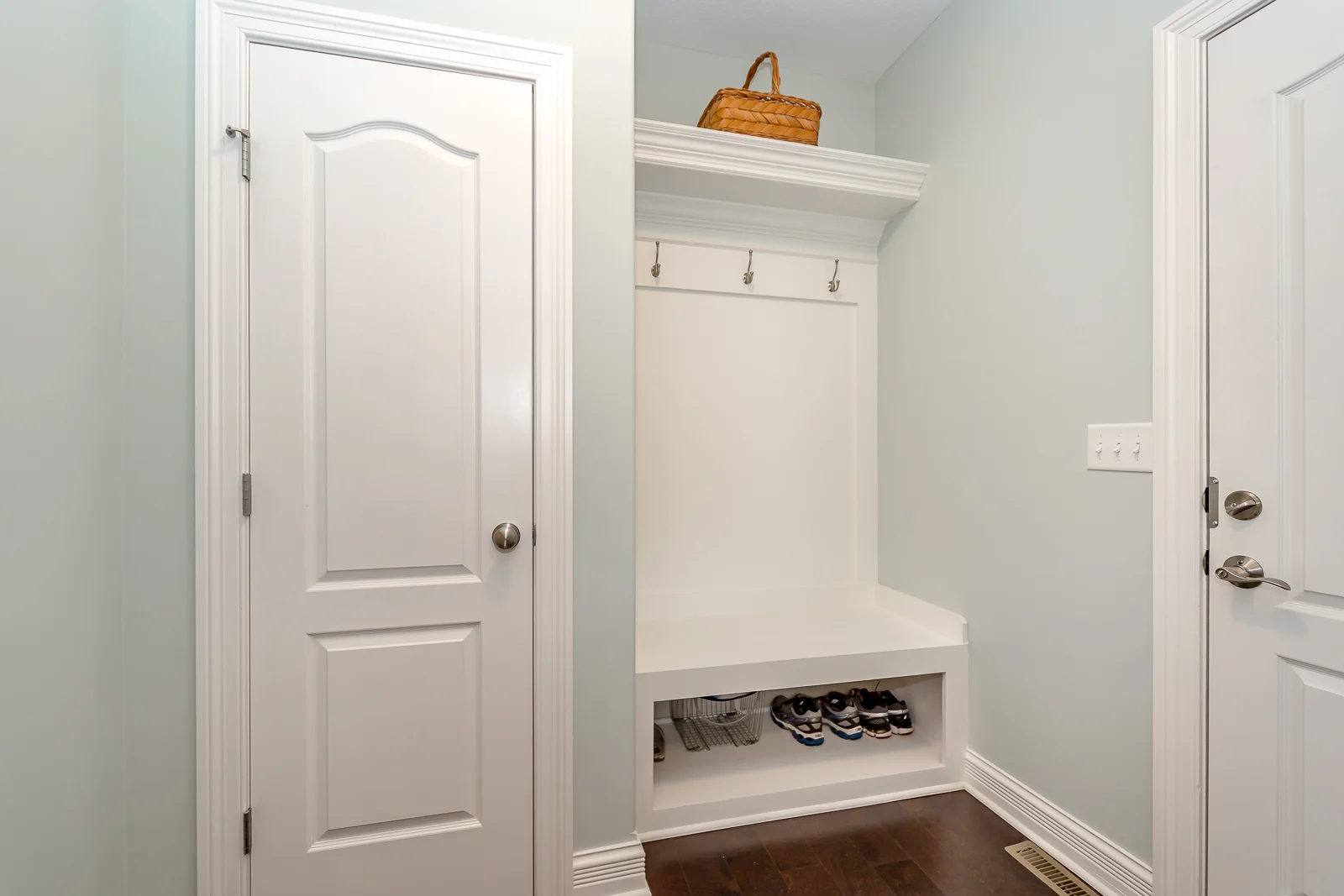 4400 N 111th St - Web-130.jpg