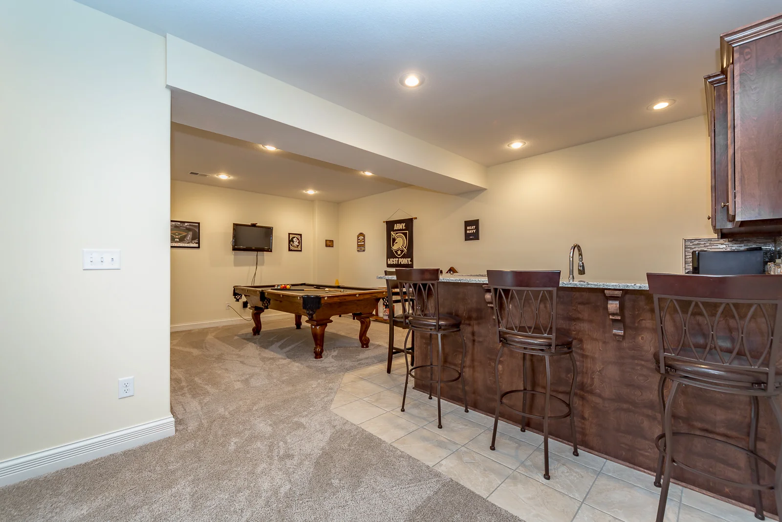 4400 N 111th St - Web-151.jpg