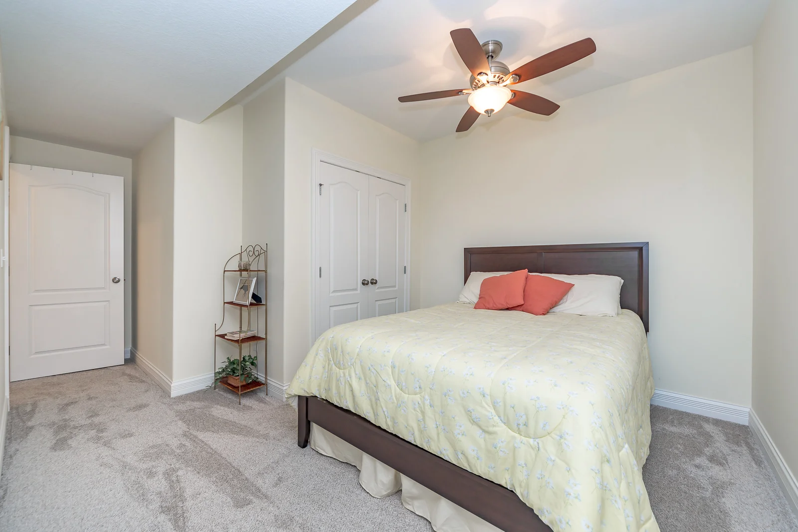 4400 N 111th St - Web-167.jpg