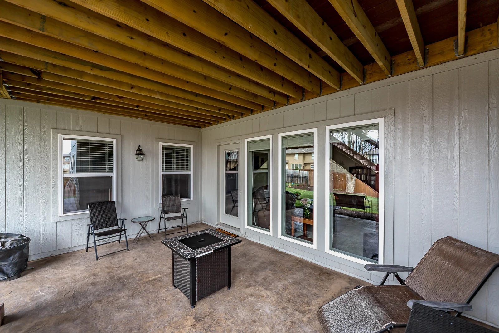 4400 N 111th St - Web-179.jpg