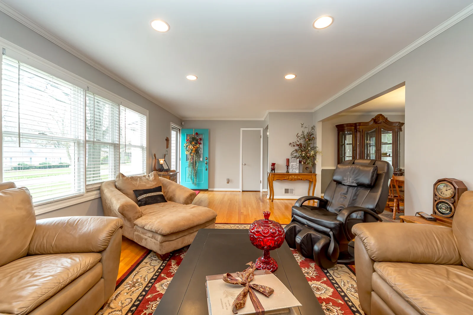 1008 W 97th ST - Web-111.jpg