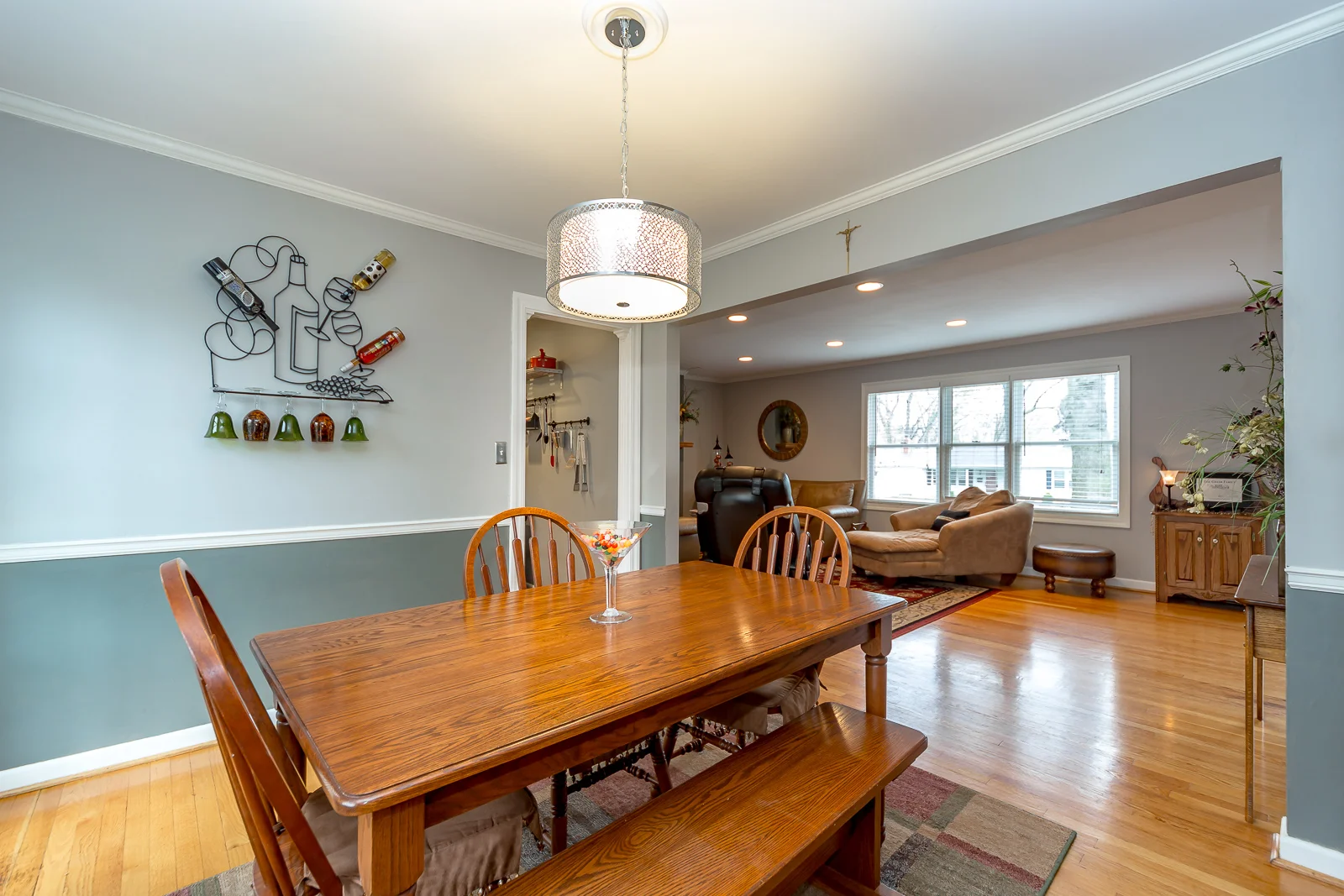 1008 W 97th ST - Web-112.jpg