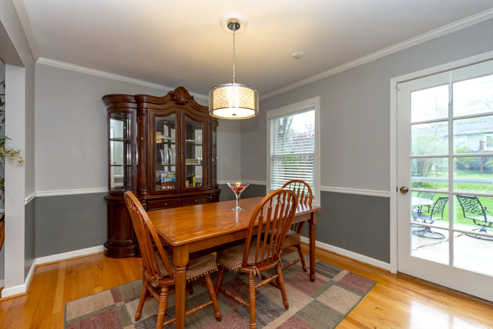 1008 W 97th ST - Web-114.jpg
