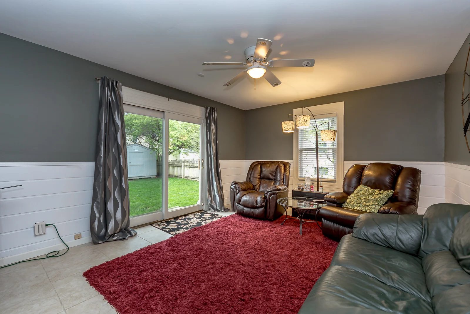 1008 W 97th ST - Web-121.jpg