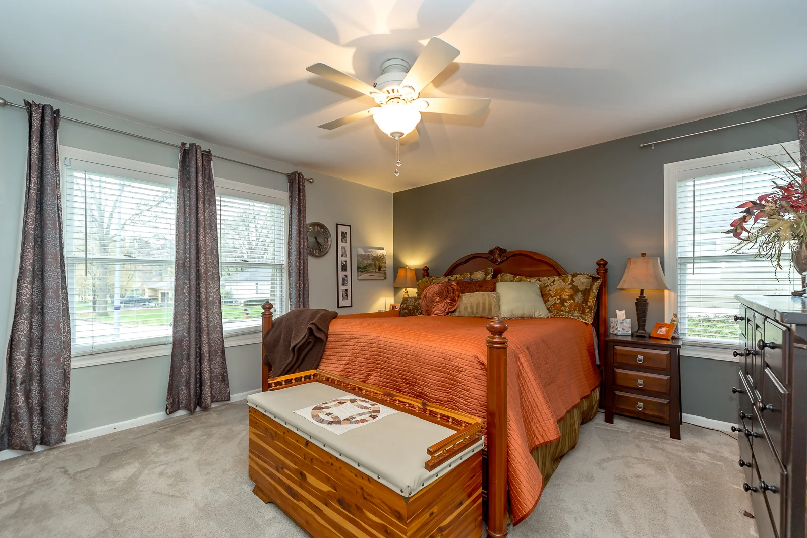 1008 W 97th ST - Web-124.jpg
