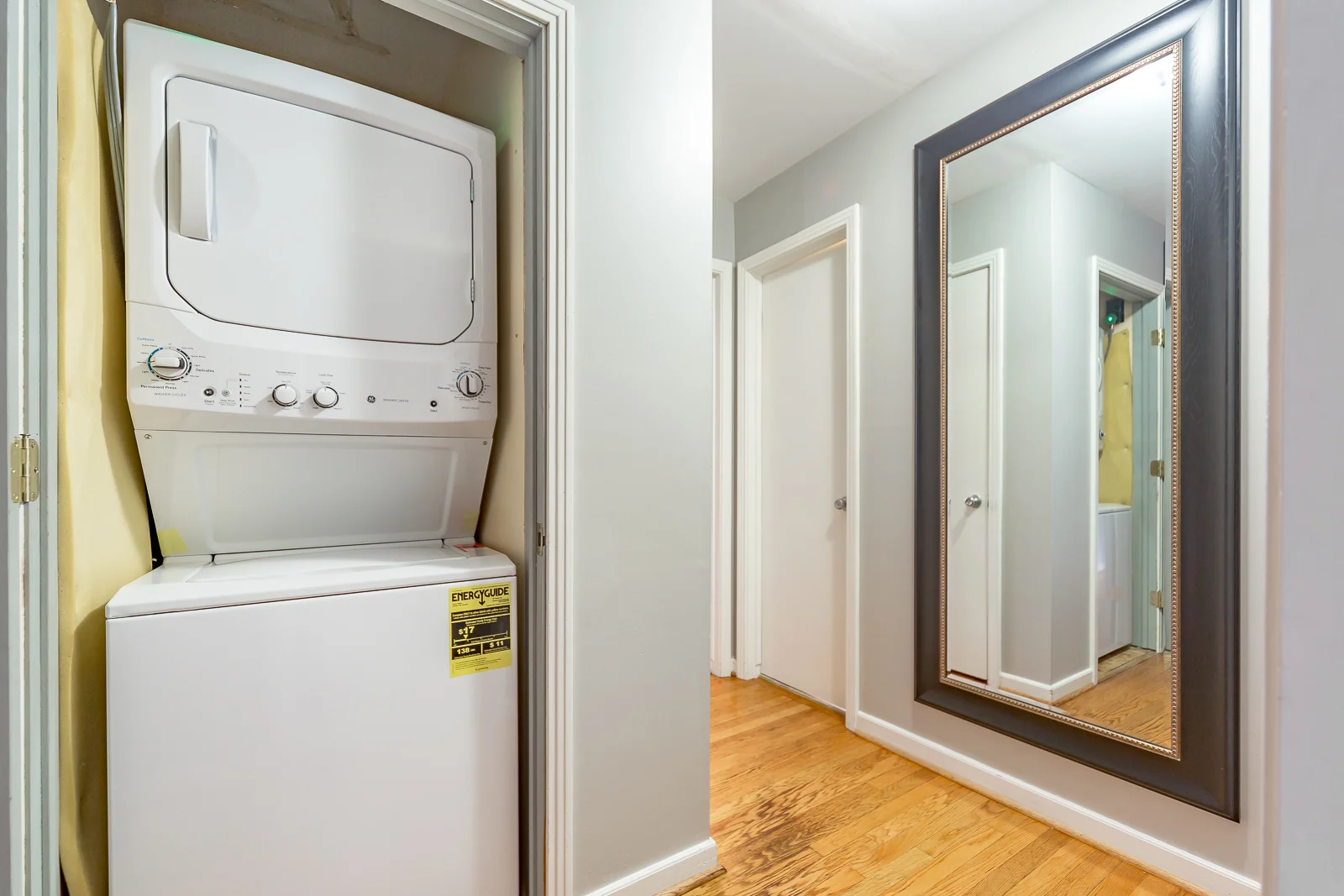 1008 W 97th ST - Web-134.jpg