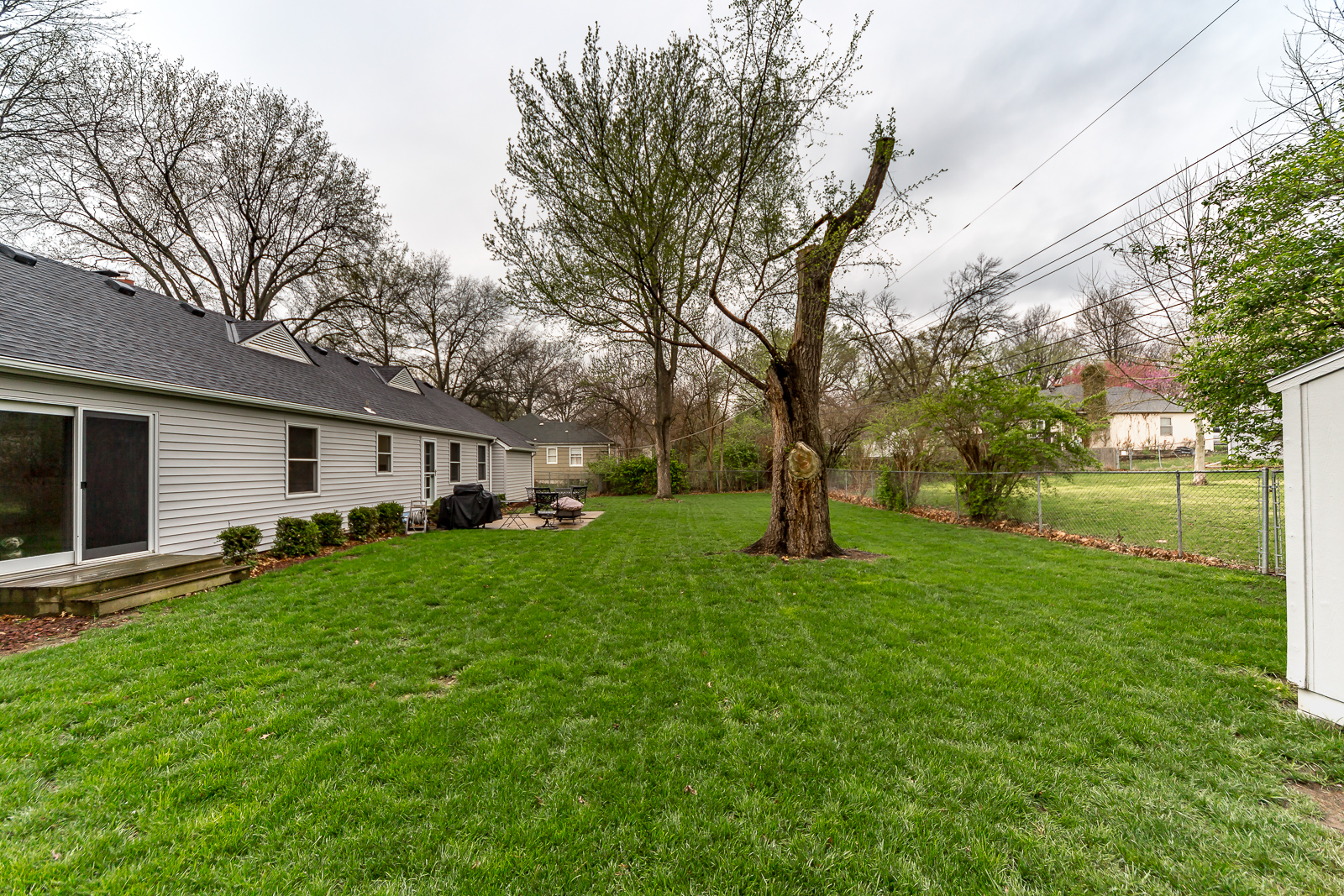 1008 W 97th ST - Web-144.jpg