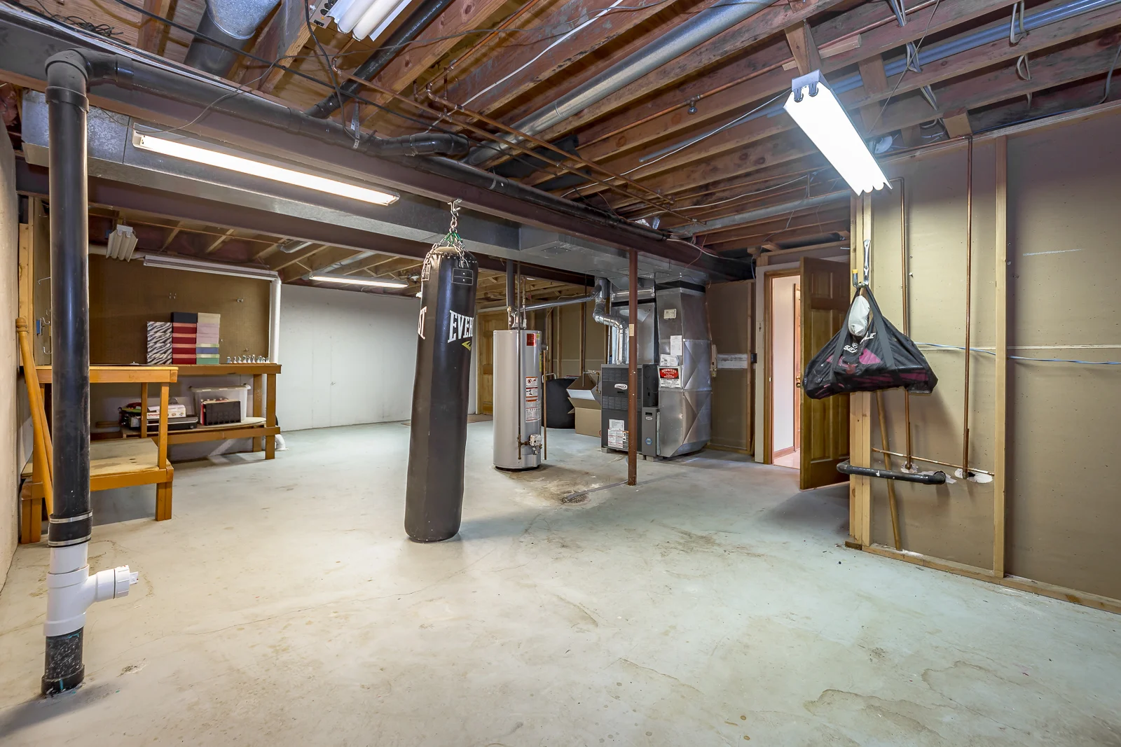 10012 W 123rd St - Web-158.jpg