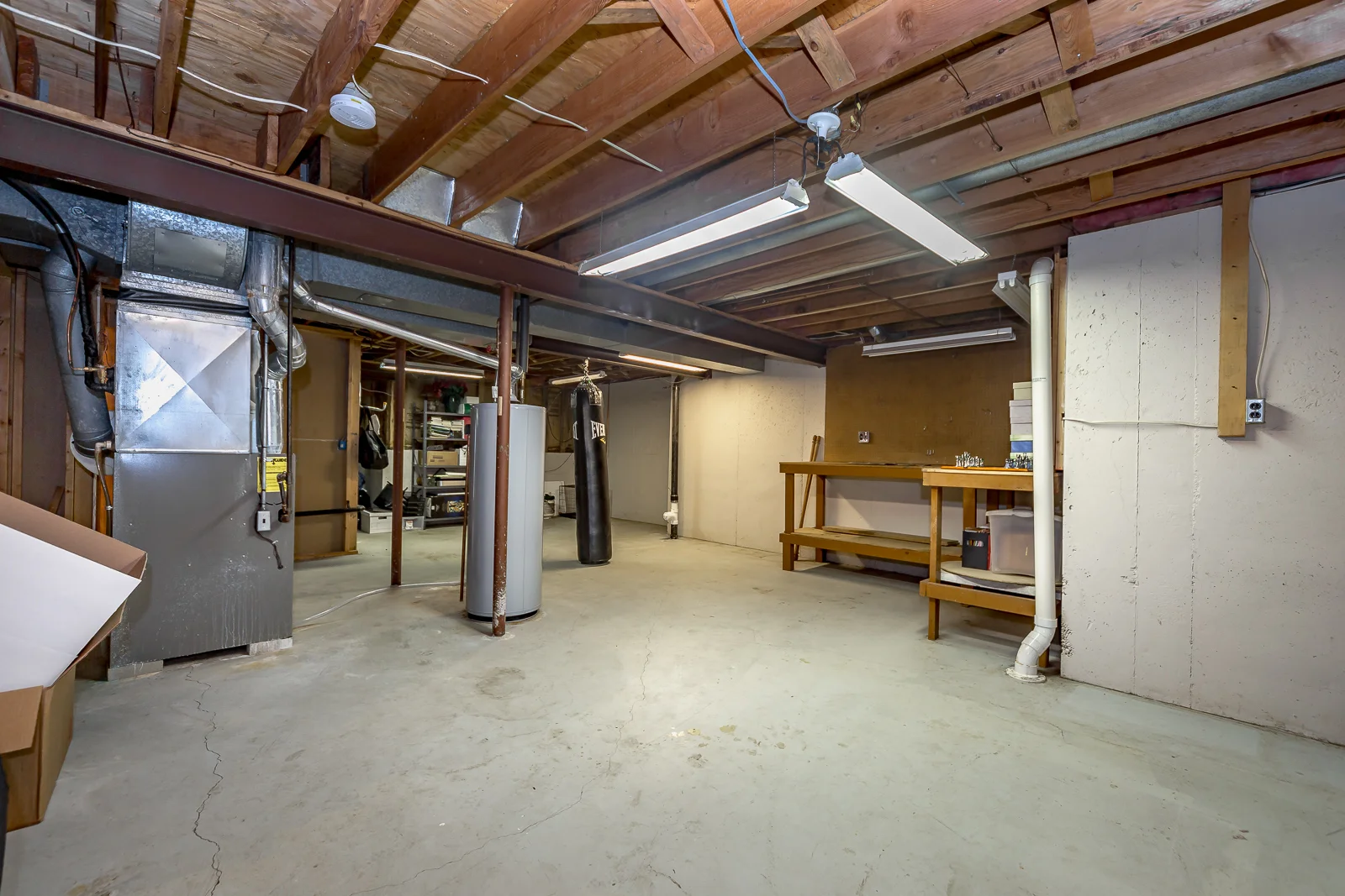 10012 W 123rd St - Web-160.jpg