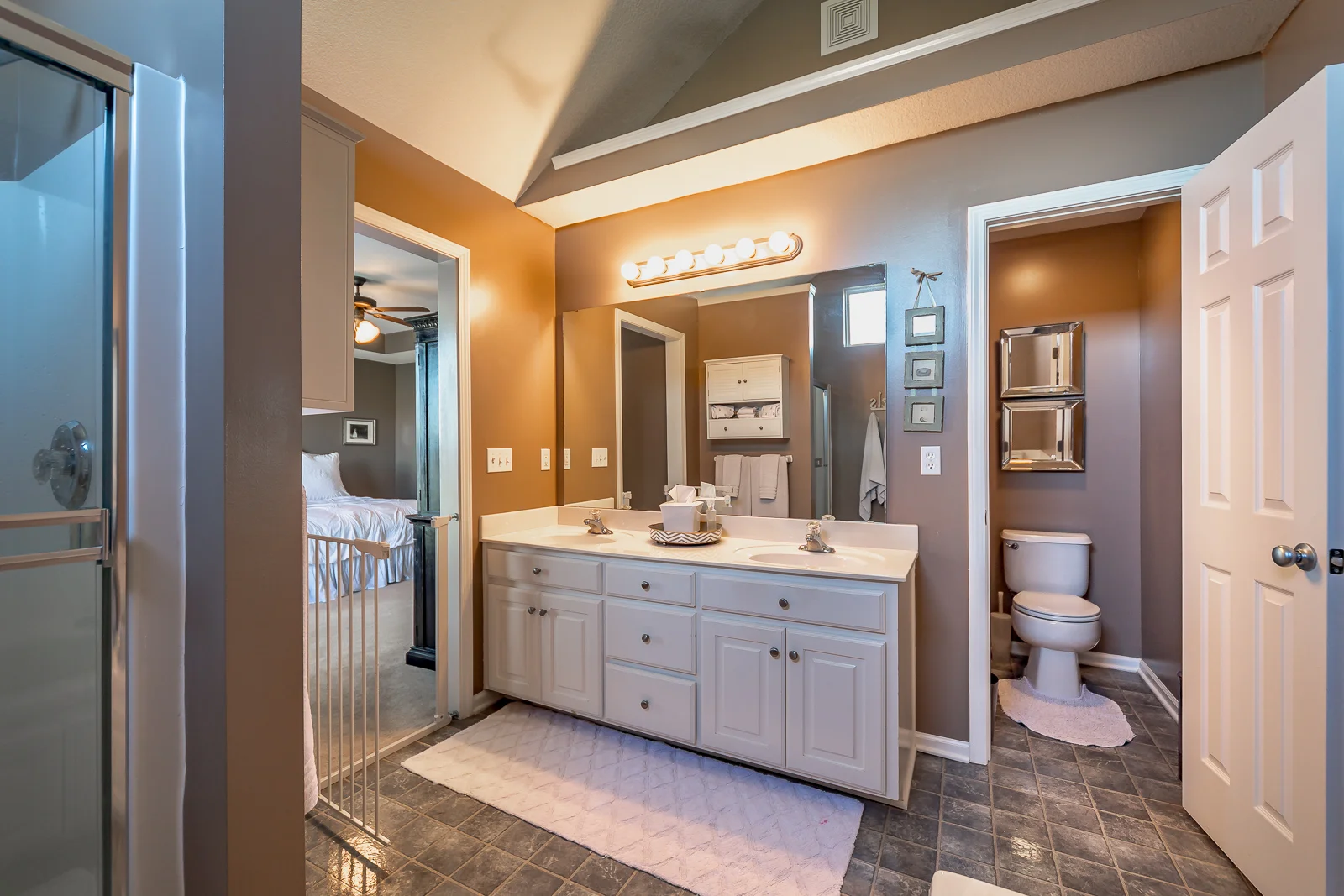 11556 S Monroe St - Web-128.jpg