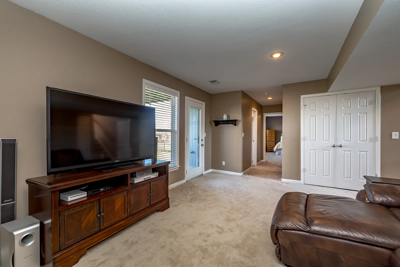 11556 S Monroe St - Web-130.jpg