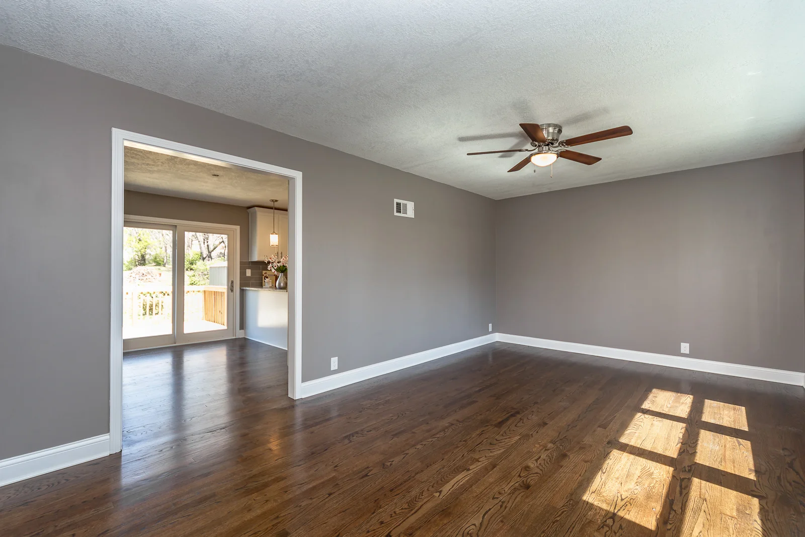 10314 W 61st St - Web-104.jpg