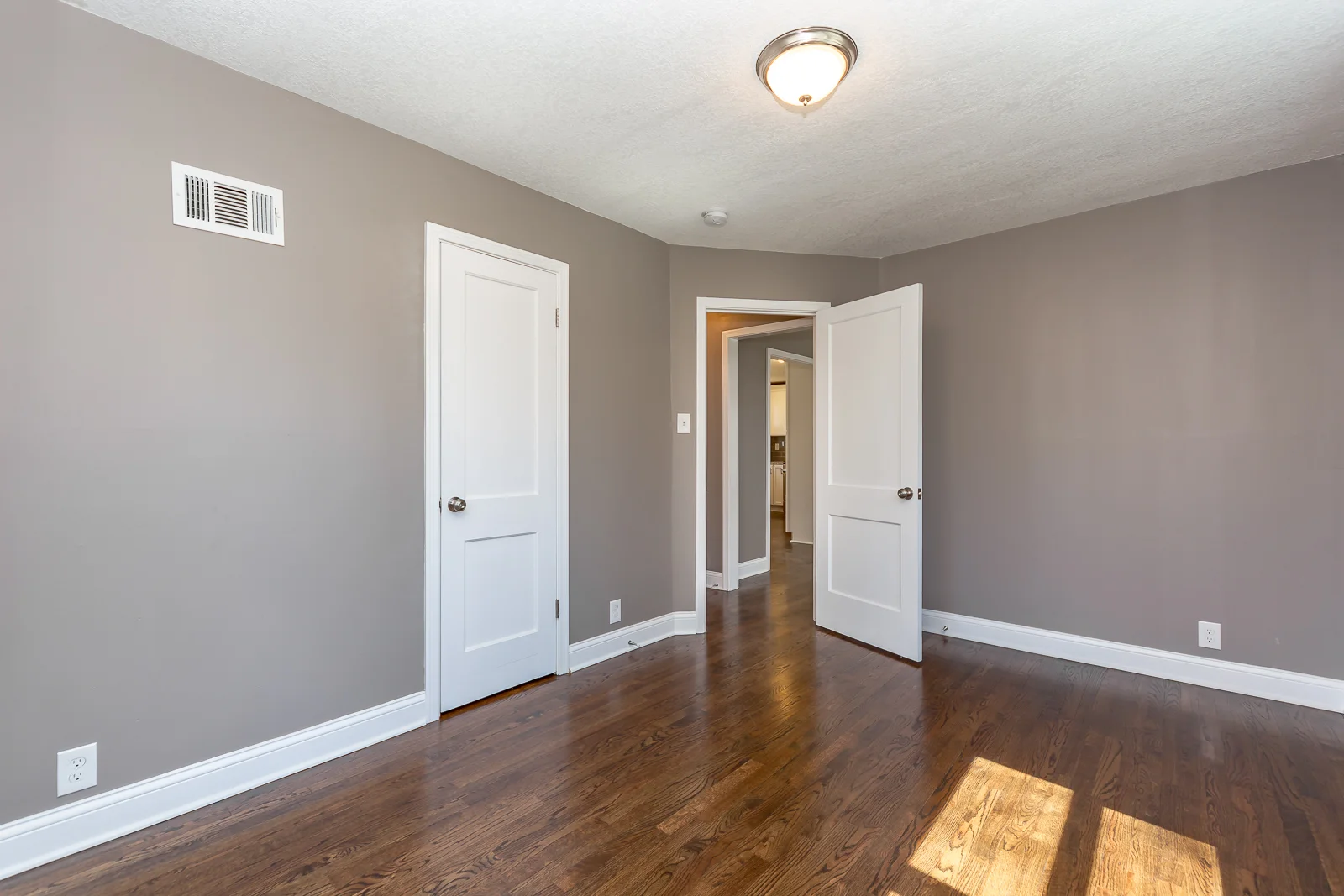 10314 W 61st St - Web-117.jpg