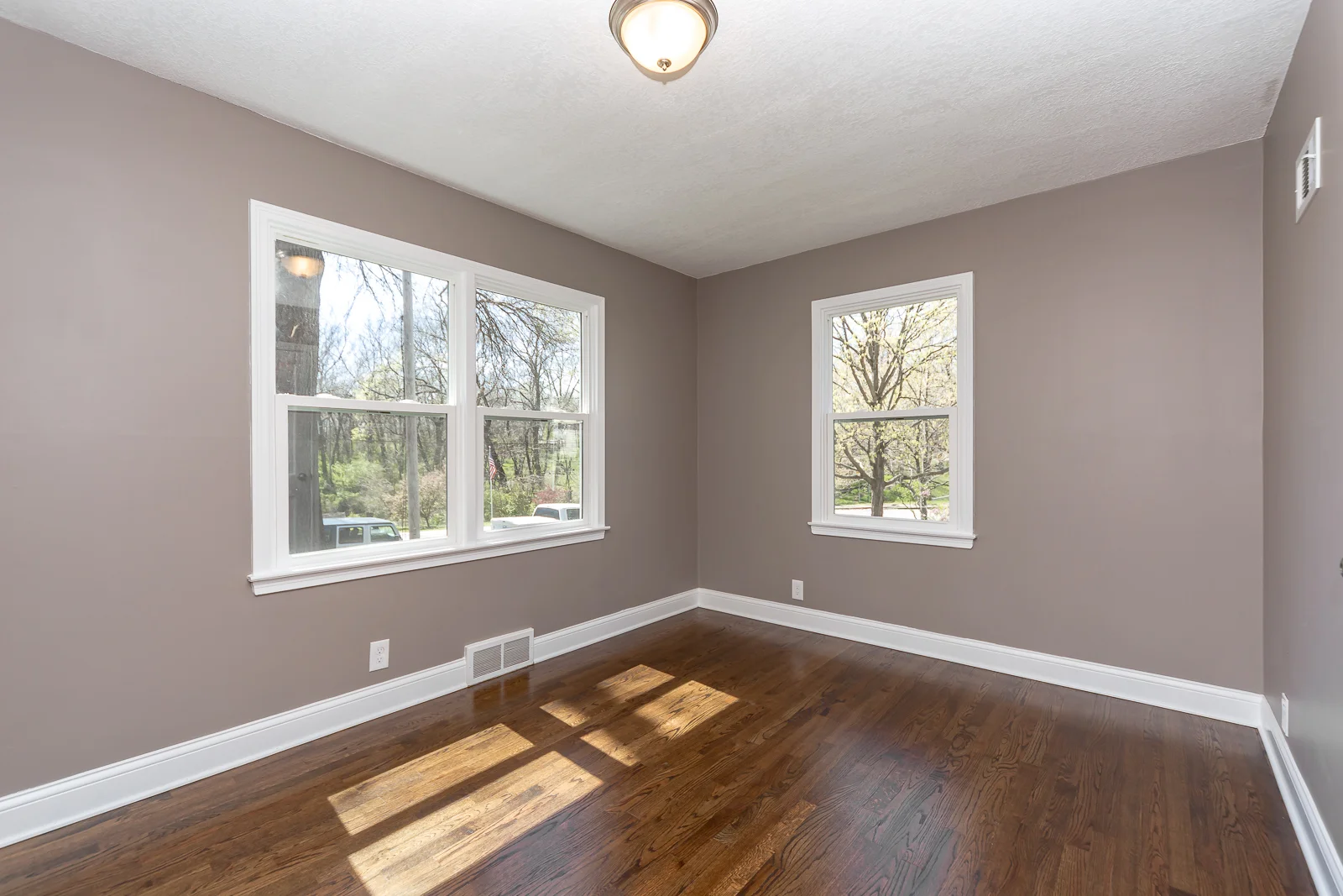 10314 W 61st St - Web-116.jpg