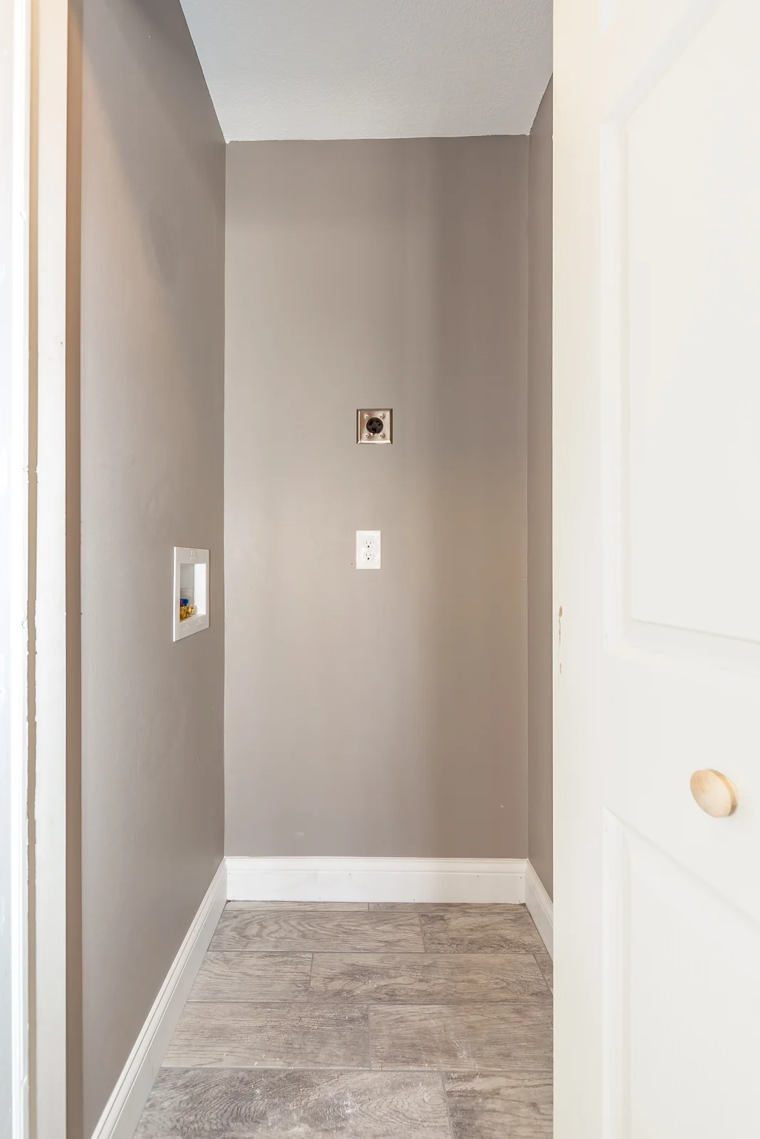 10314 W 61st St - Web-123.jpg