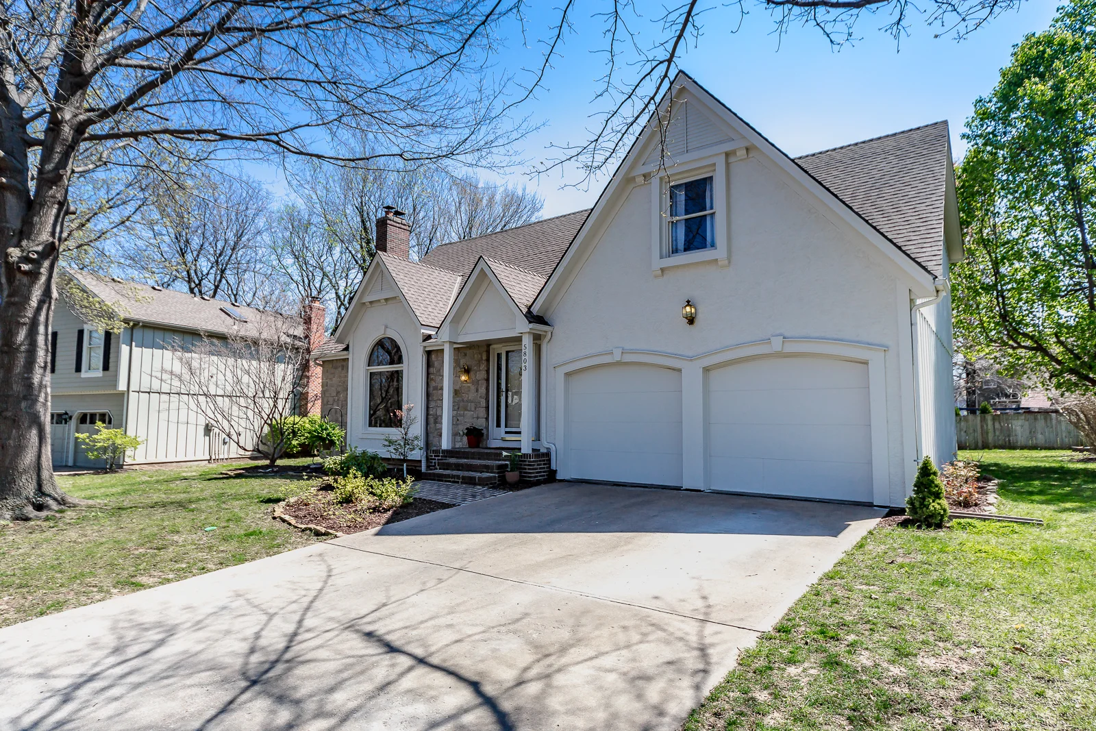 5803 W 157th Terr - Web-101.jpg