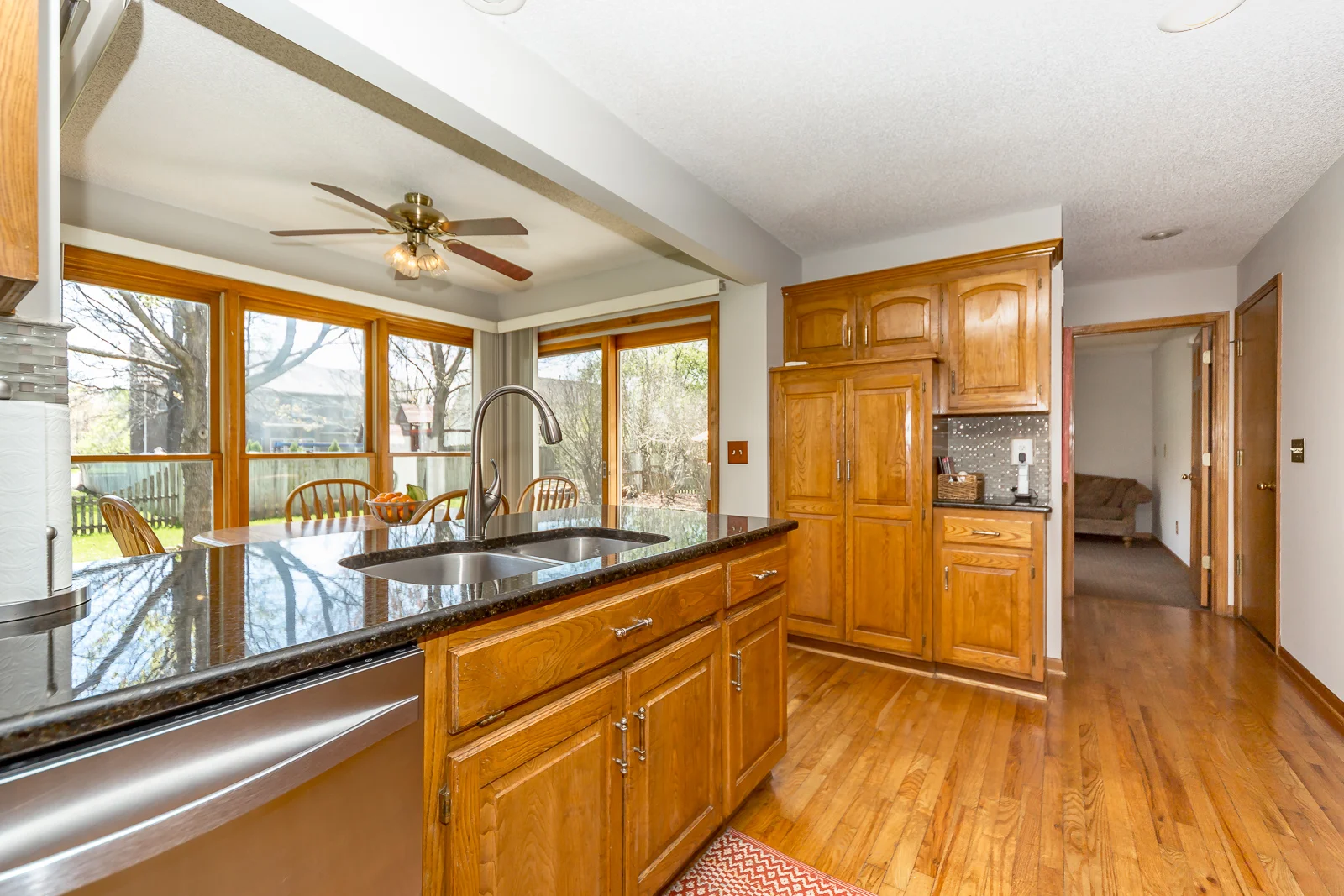 5803 W 157th Terr - Web-116.jpg