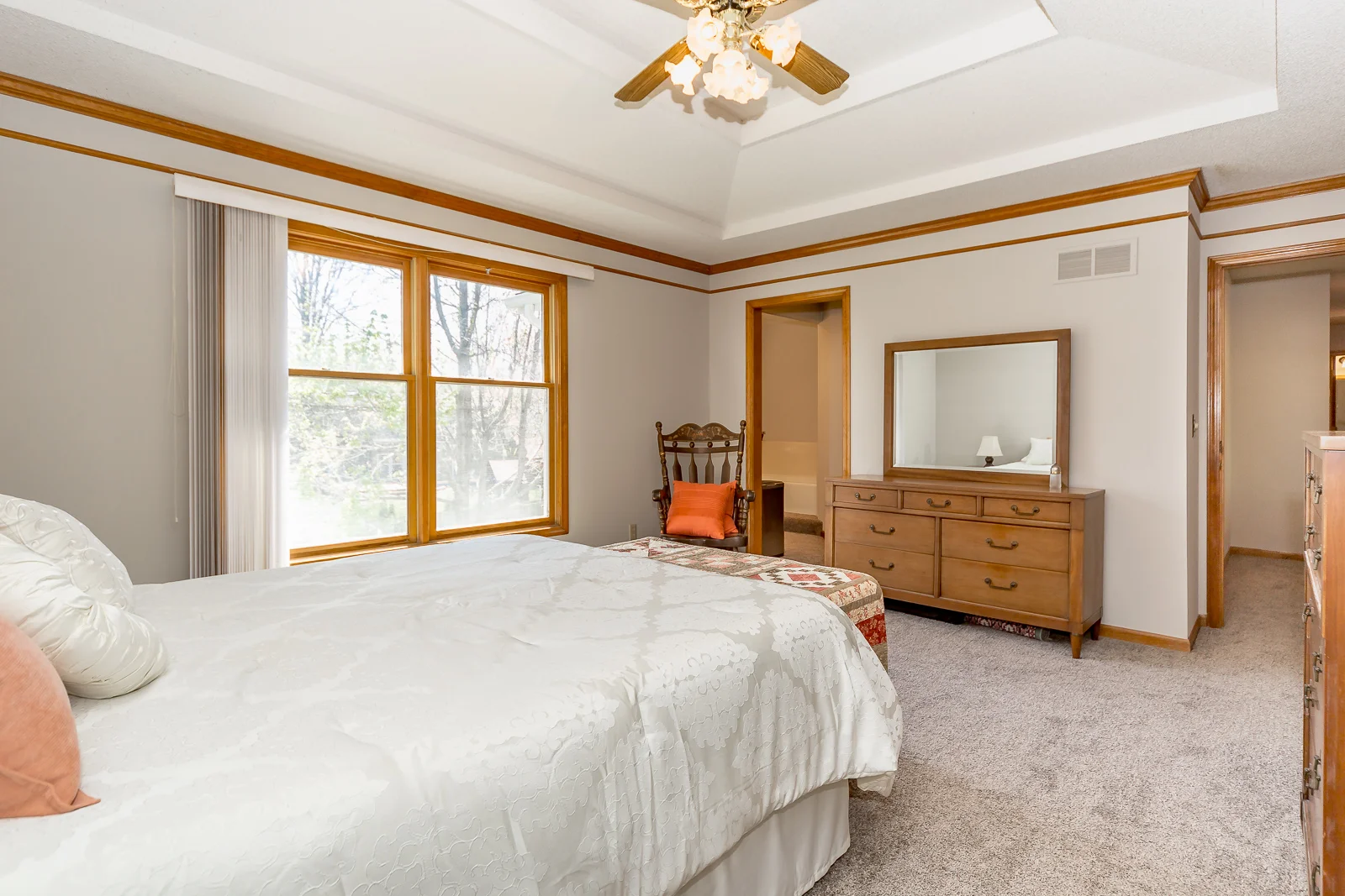 5803 W 157th Terr - Web-128.jpg