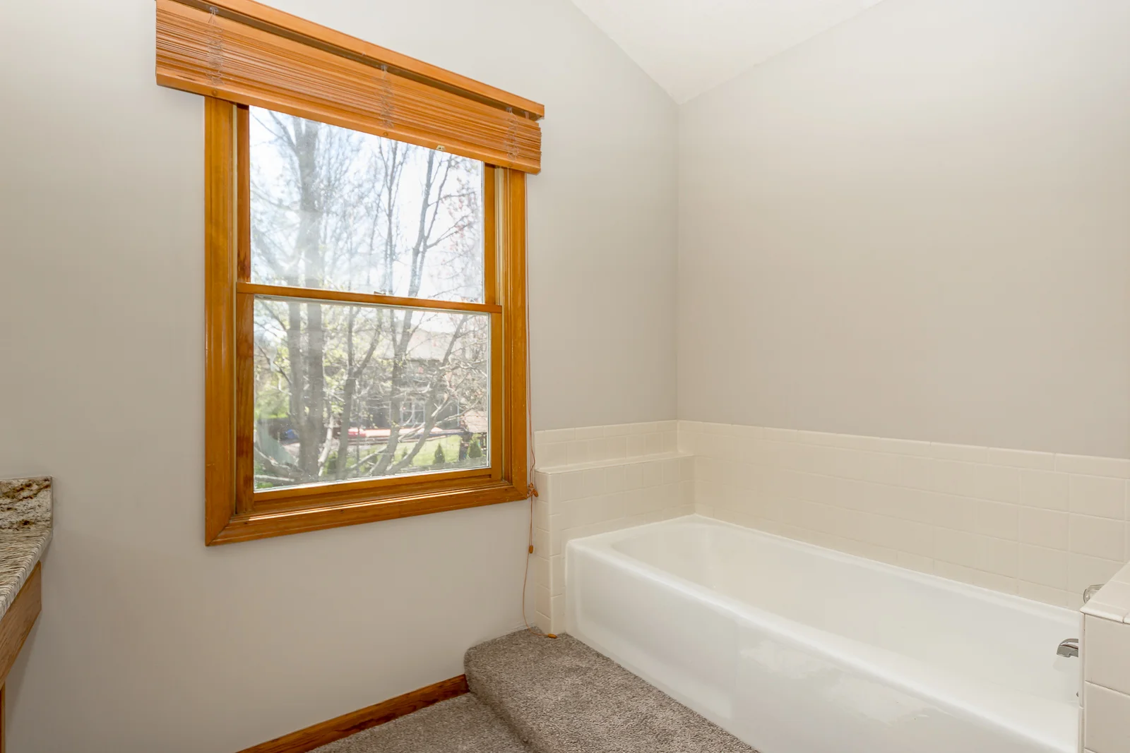 5803 W 157th Terr - Web-131.jpg