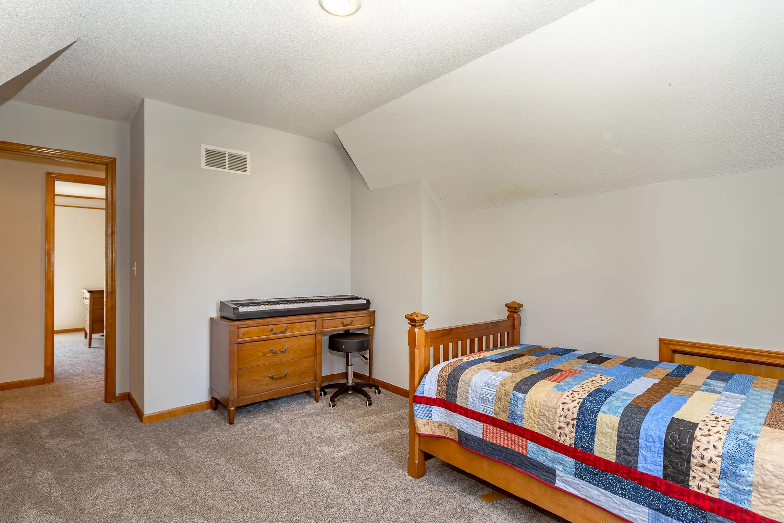 5803 W 157th Terr - Web-134.jpg