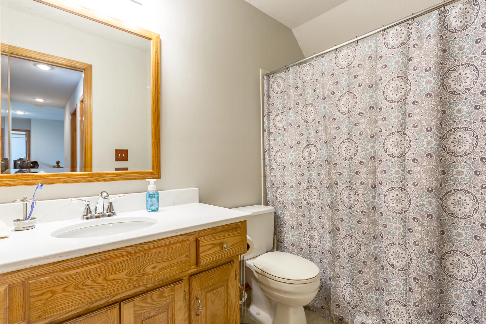 5803 W 157th Terr - Web-140.jpg