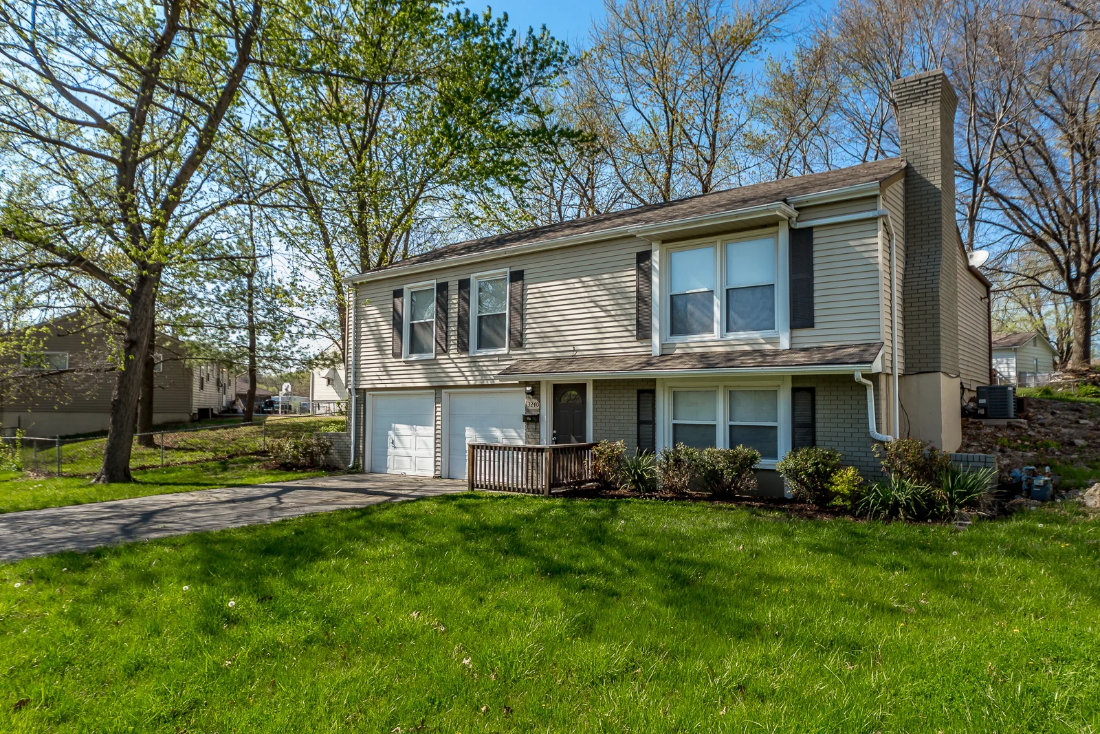 13240 Herrick Ave - Web-101.jpg