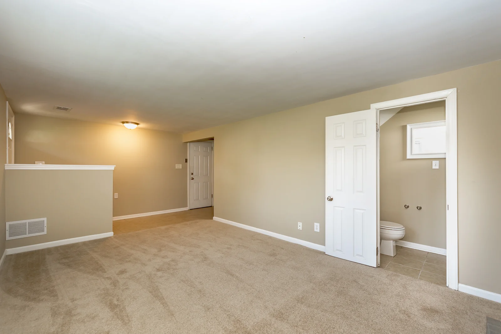 13240 Herrick Ave - Web-105.jpg