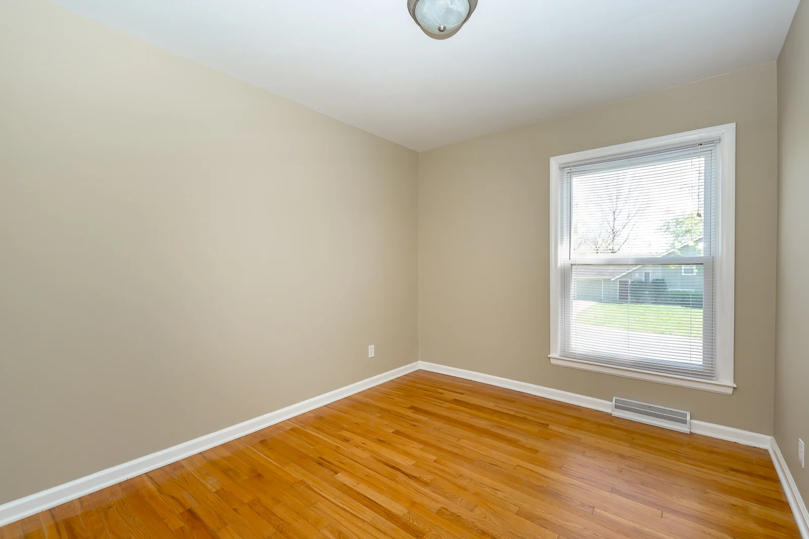 13240 Herrick Ave - Web-119.jpg